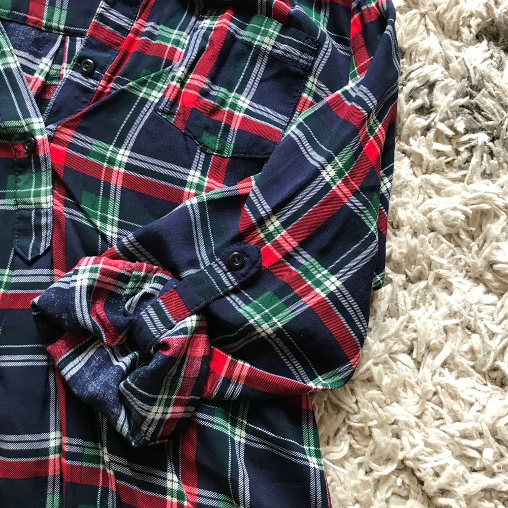 Plaid top